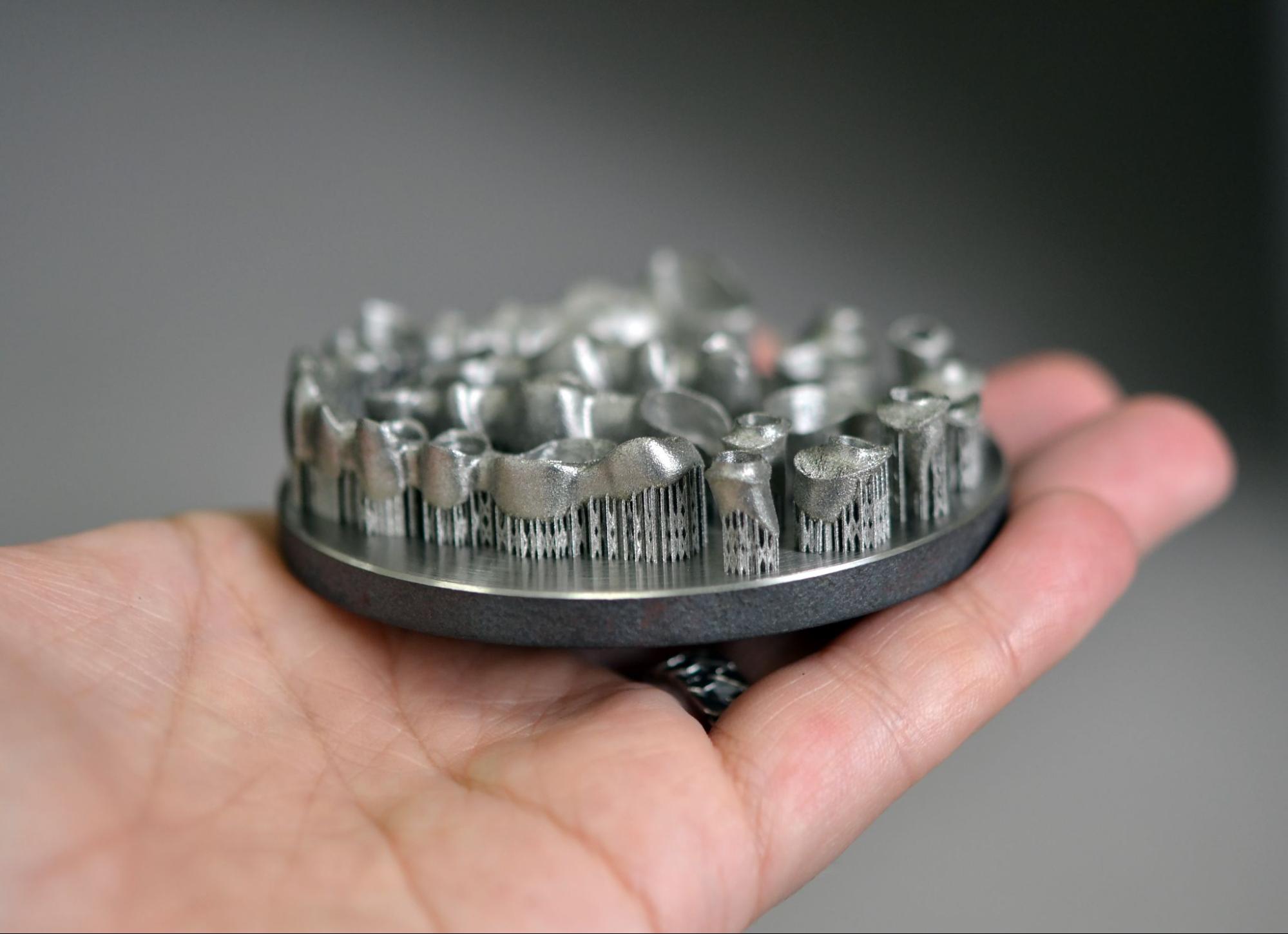 dental crowns created in laser sintering machine