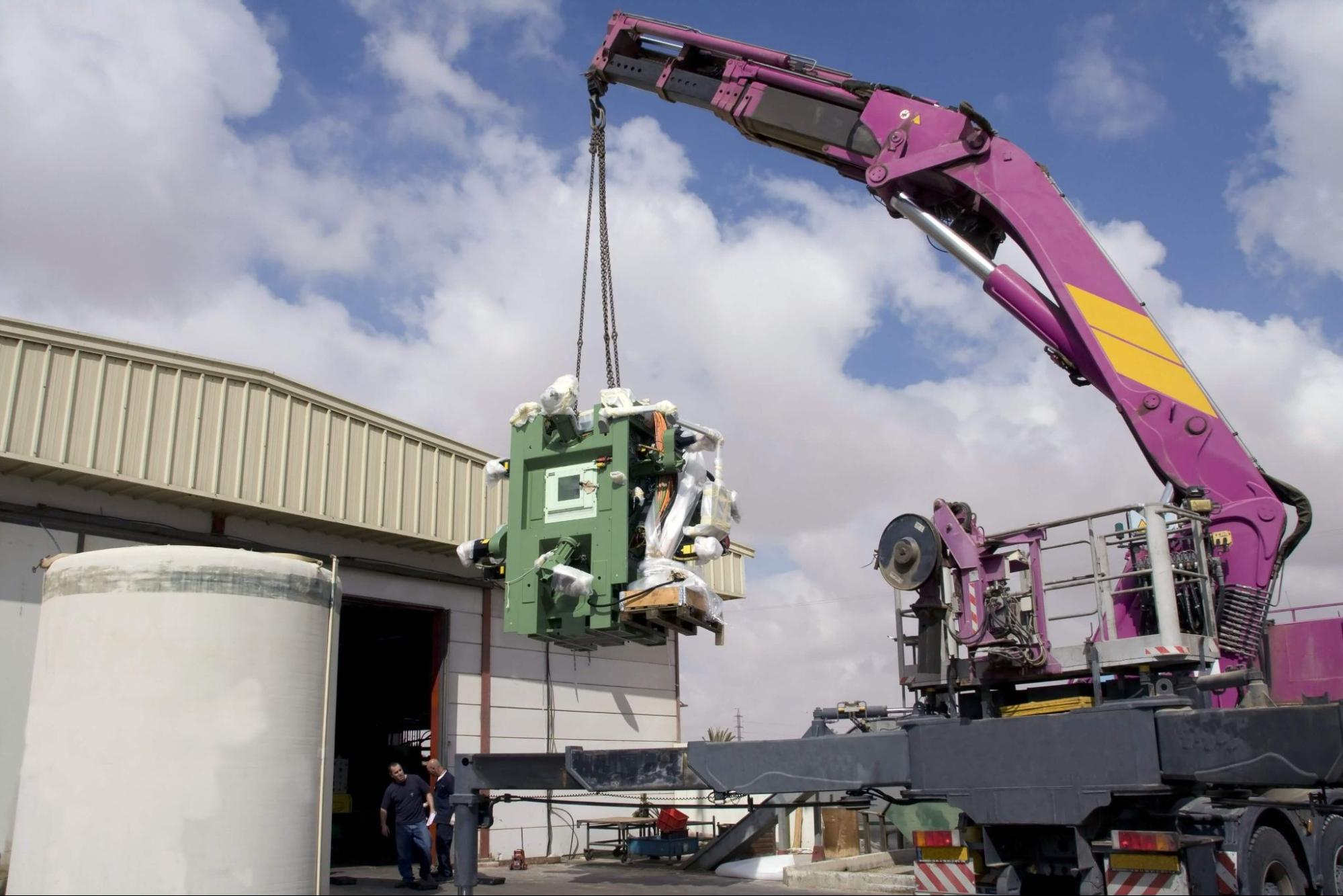 mobile crane heavy equipment removal